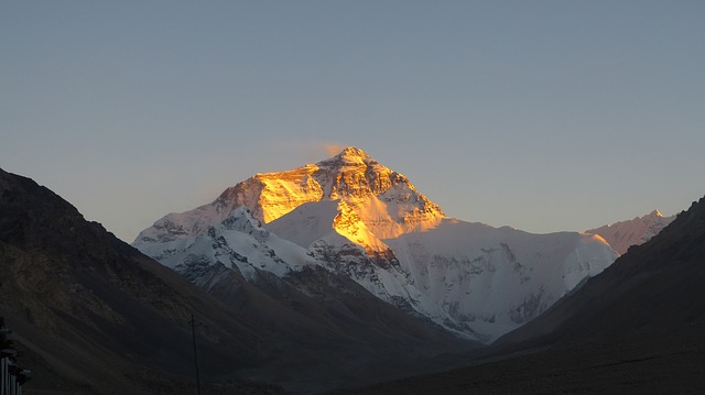 Tibet mountains - Travelling